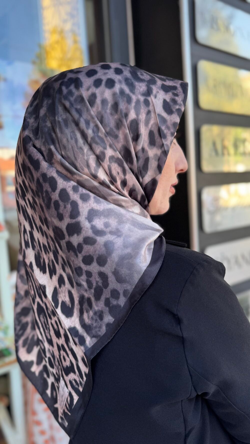 LA BOUTİQUE ÖZEL SERİ EŞARP