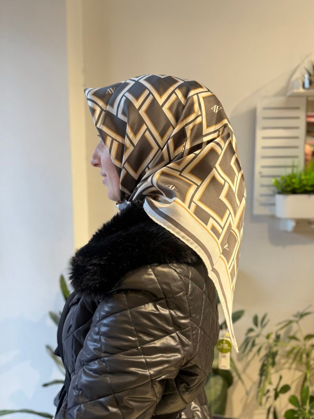 ARMİNE İPEK EŞARP (SURA)